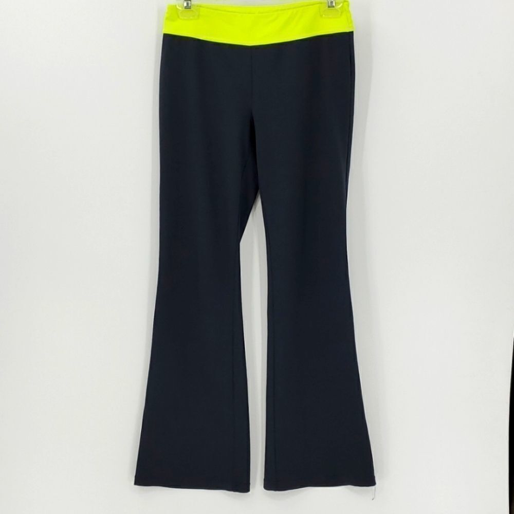 Fila, active wear pants, size small, gray/green.